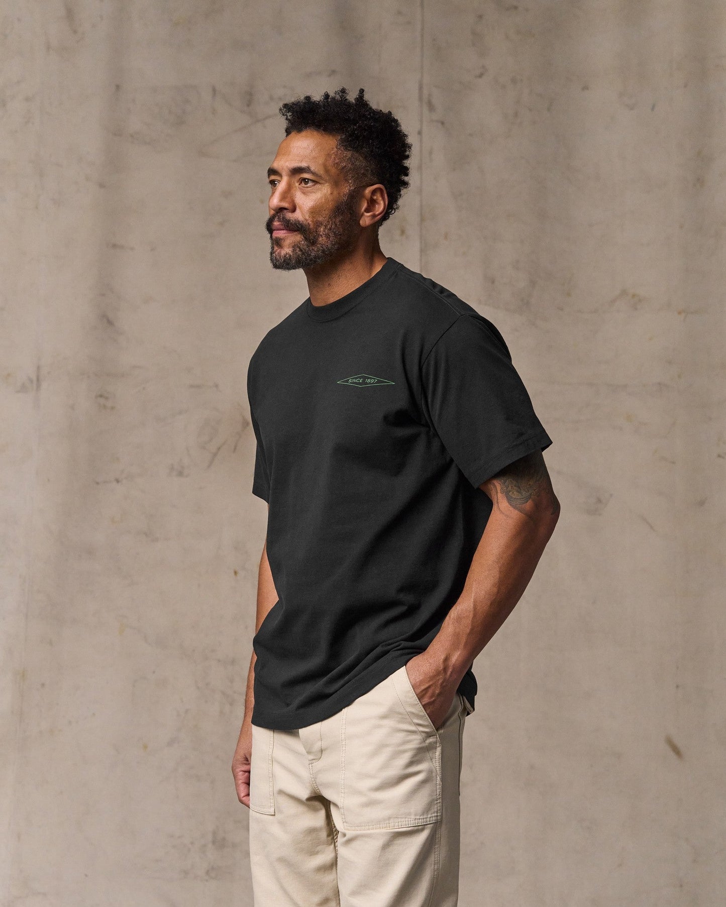 Diamond Graphic T-shirt - Black