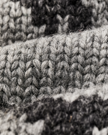 Handmade Full-zip Sweater - Heather Gray / Fishing Boat